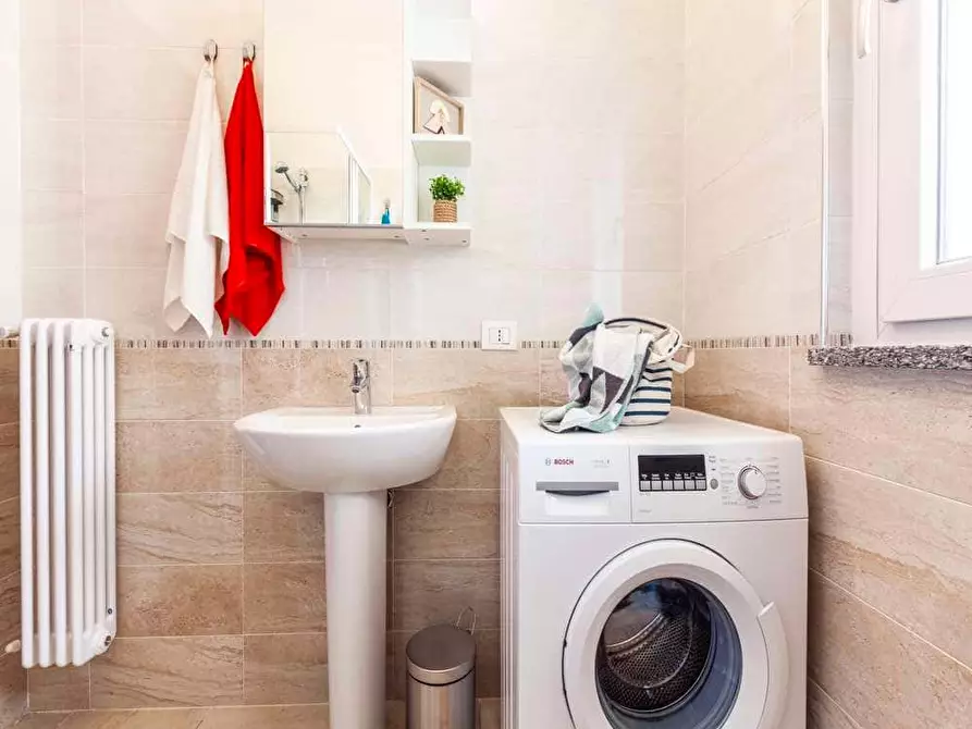 Immagine 11 di Camera in affitto  in Via Giuseppe Regaldi19 a Milano