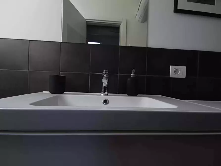 Immagine 13 di Appartamento in affitto  in Via Lodovico Castelvetro18 a Milano