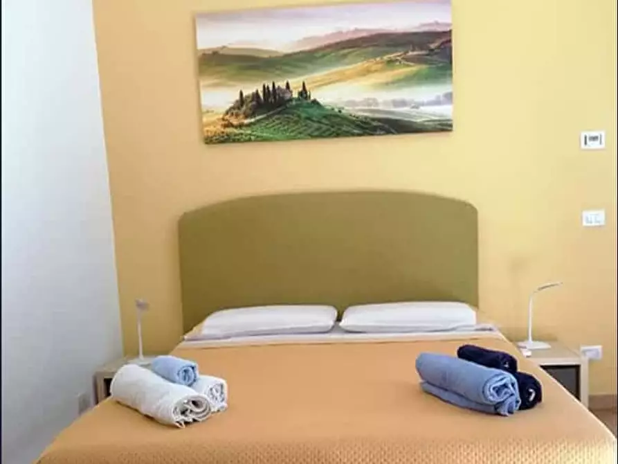 Immagine 1 di Appartamento in affitto  in Via Raffaele Cadorna13 a Roma