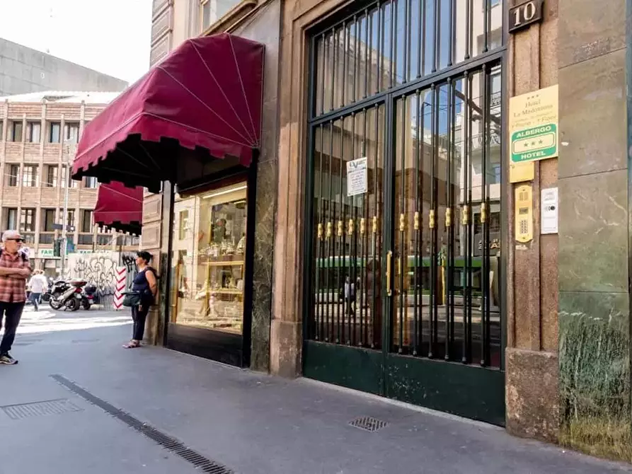 Immagine 25 di Appartamento in affitto  in Via Giuseppe Mazzini a Milano