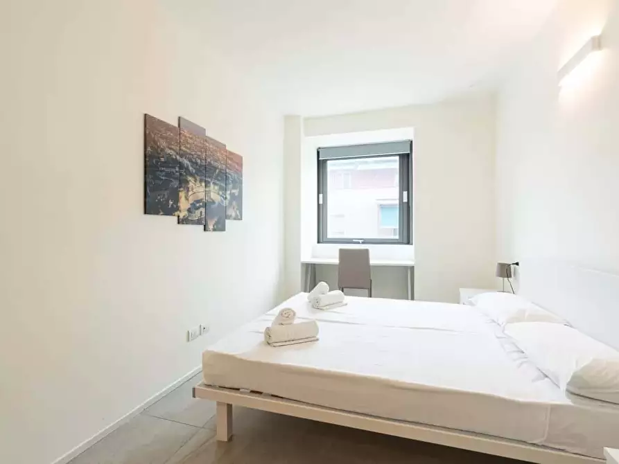 Immagine 11 di Appartamento in affitto  in Via Ippolito Rosellini2 a Milano