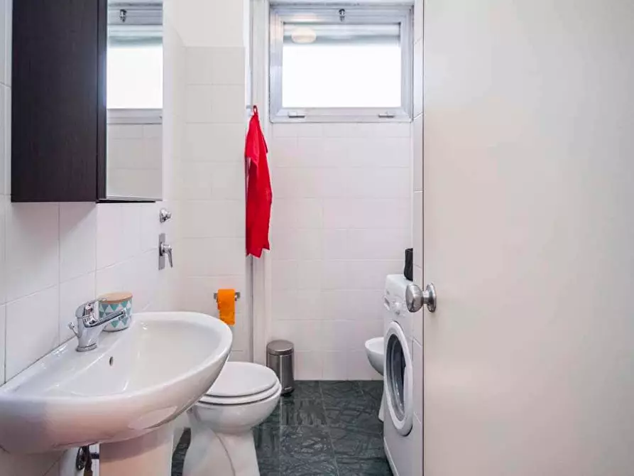 Immagine 13 di Camera in affitto  in Via Giuseppe Frua16 a Milano