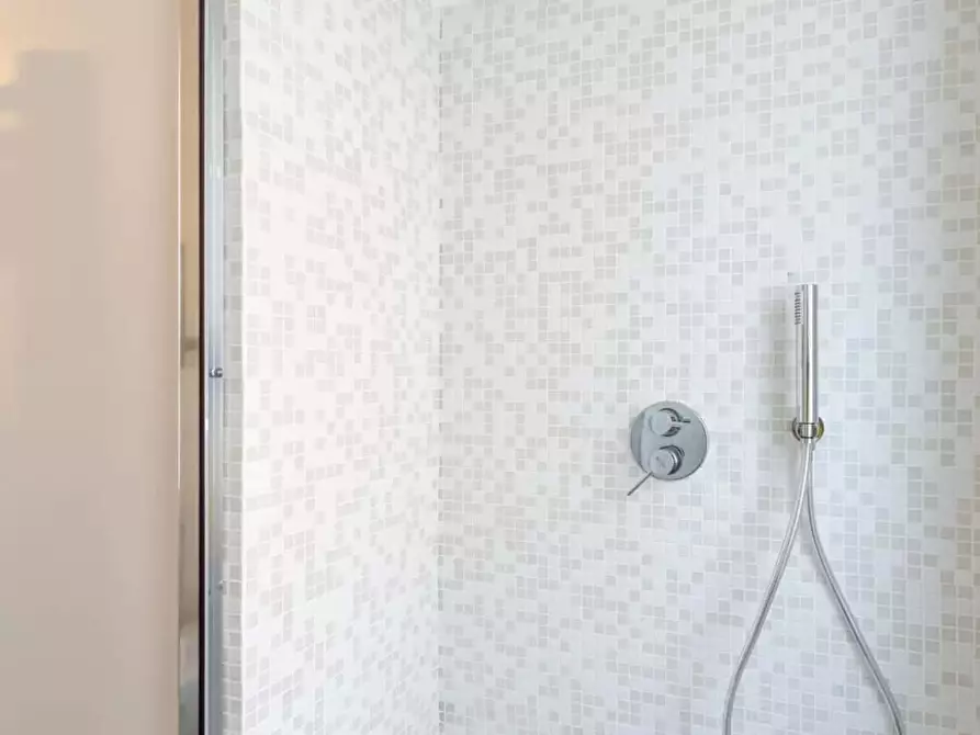 Immagine 34 di Appartamento in affitto  in Galleria Cristallo a Rapallo