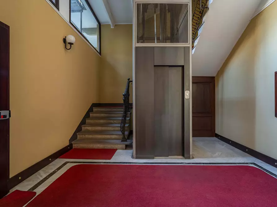 Immagine 29 di Appartamento in affitto  in Via Emilio Cornalia12 a Milano