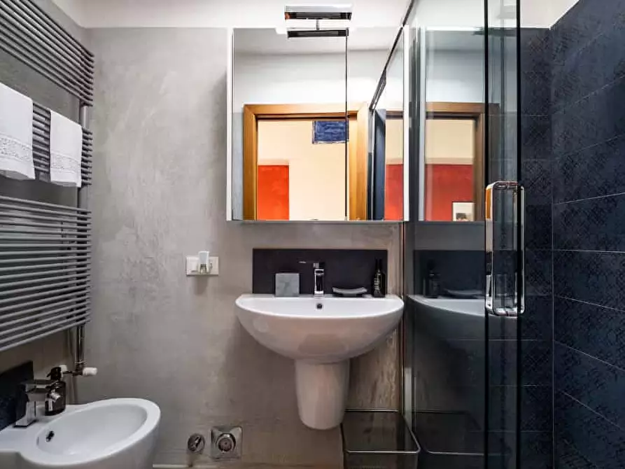 Immagine 8 di Appartamento in affitto  in Via San Vitale45 a Bologna