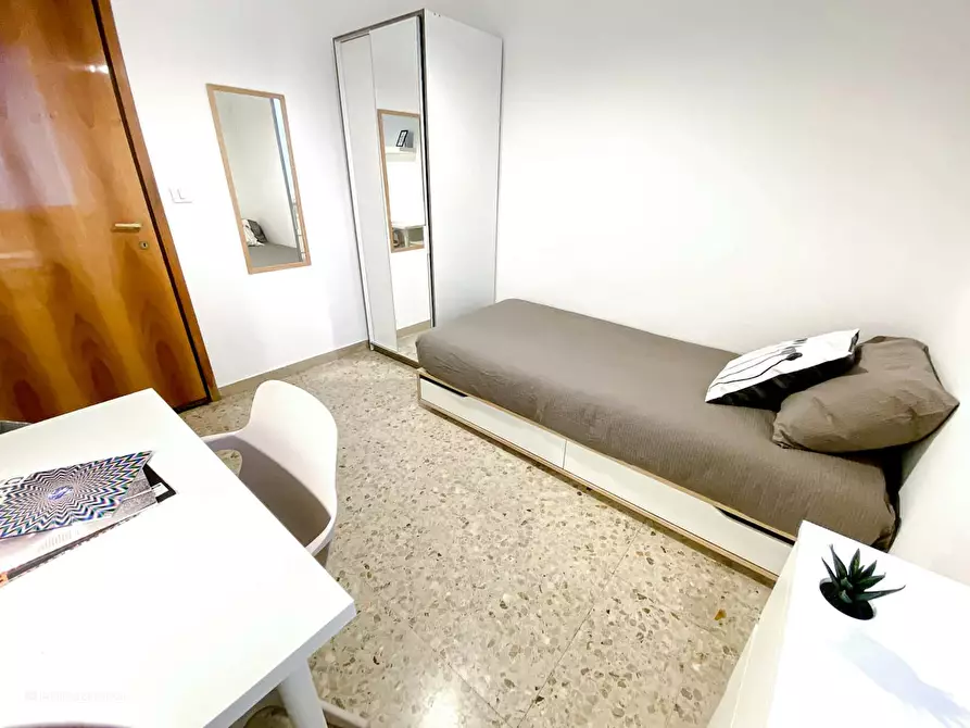 Immagine 2 di Camera in affitto  in Via Gino Trainotti6 a Verona
