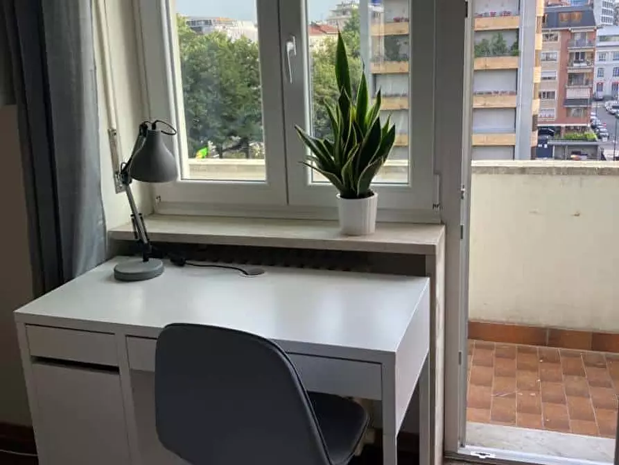 Immagine 6 di Camera in affitto  in Via Tiziano Vecellio46 a Torino