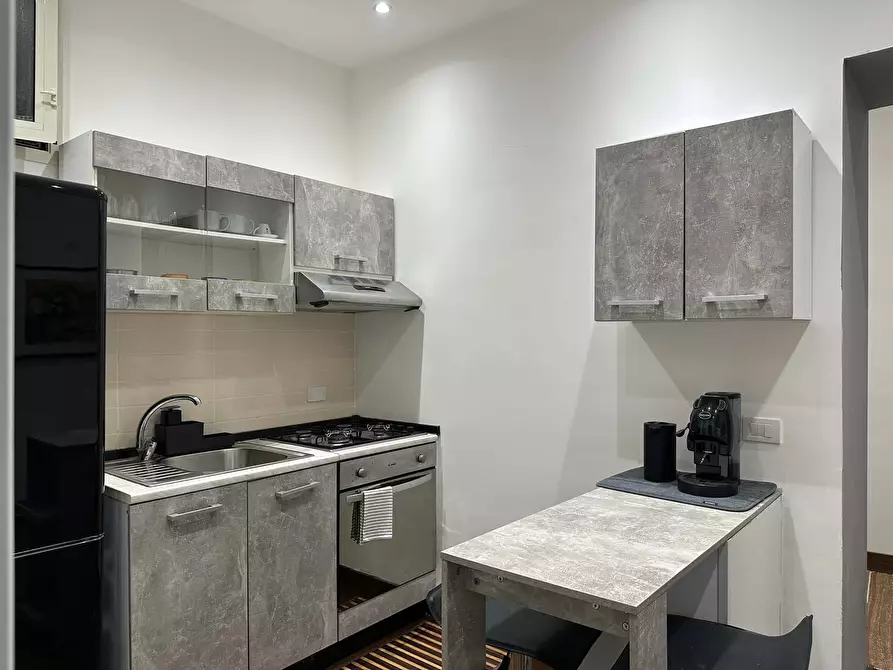 Immagine 9 di Appartamento in affitto  in Salita San Maria Apparente4 a Napoli