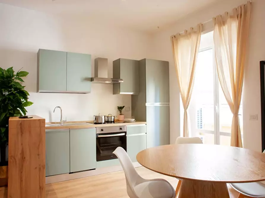 Immagine 3 di Appartamento in affitto  in Via Edoardo Jenner122 a Roma