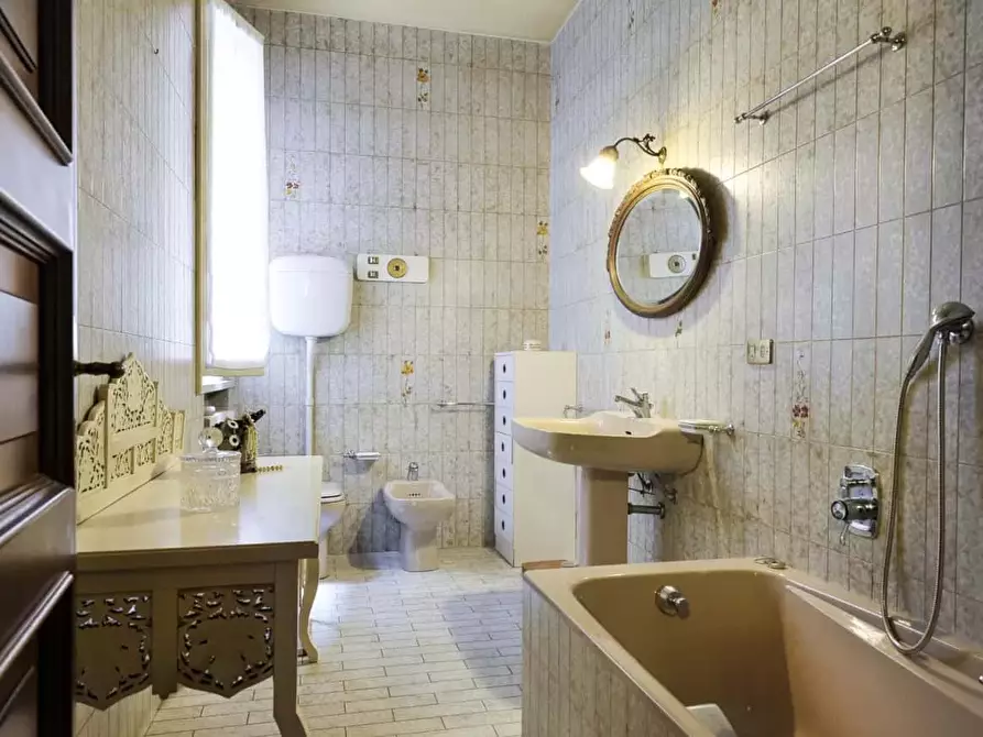 Immagine 27 di Appartamento in affitto  in Strada Maggiore46 a Bologna