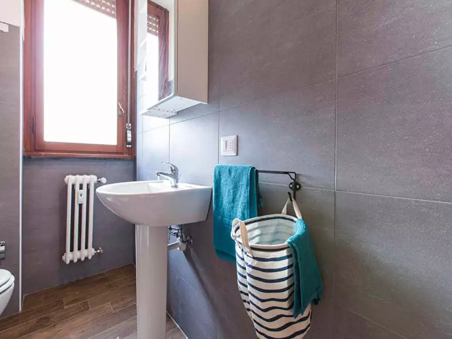 Immagine 29 di Camera in affitto  in Via Rubens23 a Milano