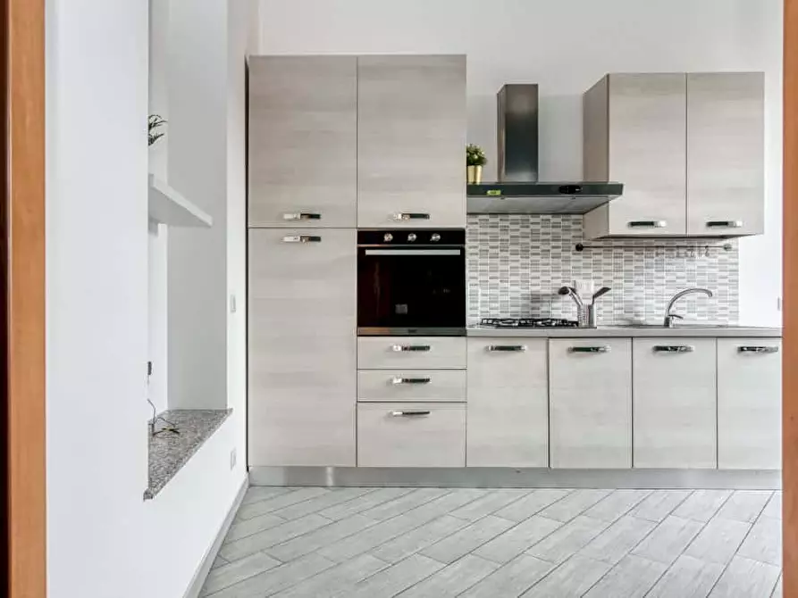 Immagine 8 di Camera in affitto  in Via Giovanni Pezzotti44 a Milano