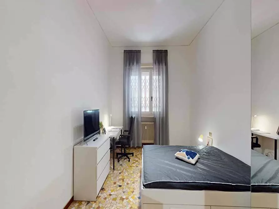 Immagine 6 di Camera in affitto  in Via Anco Marzio4 a Milano