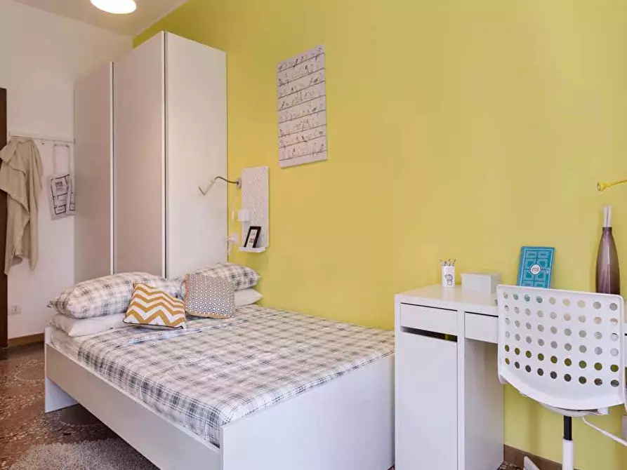 Immagine 5 di Camera in affitto  in Viale Giovanni Vicini20 a Bologna