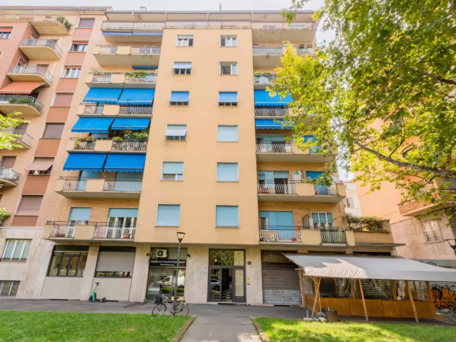 Immagine 15 di Appartamento in affitto  in Viale Emilio Caldara30 a Milano