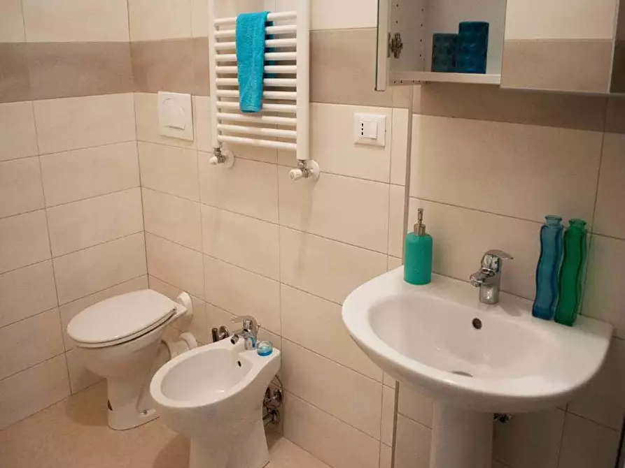 Immagine 13 di Camera in affitto  in Via Bassini19 a Milano