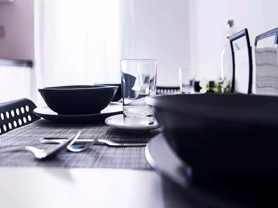 Immagine 19 di Camera in affitto  in Viale Ca' Granda2 a Milano