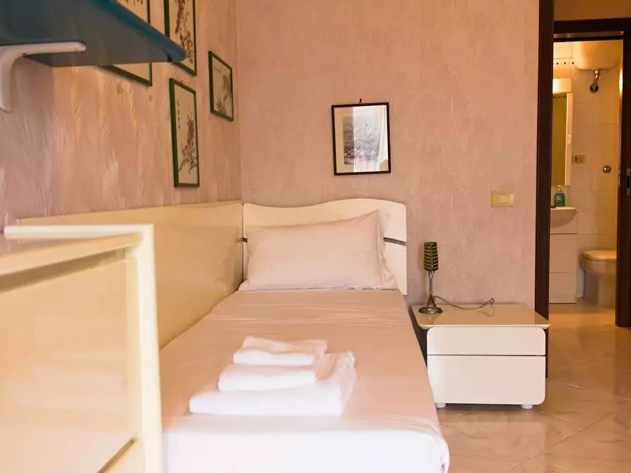 Immagine 14 di Appartamento in affitto  in Via degli Aldobrandeschi67 a Roma