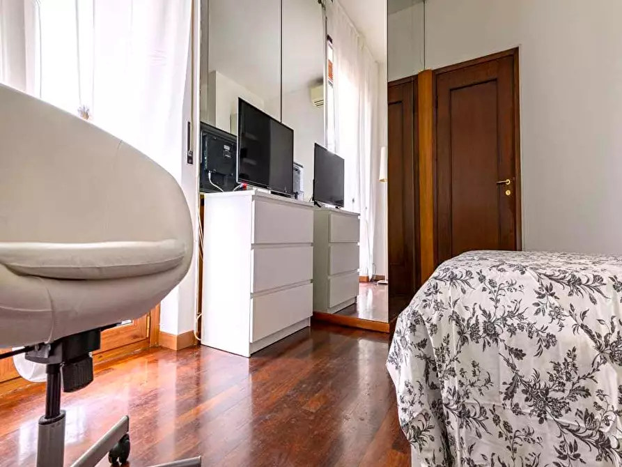 Immagine 8 di Camera in affitto  in Via Ippodromo9 a Milano