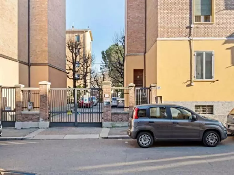 Immagine 12 di Appartamento in affitto  in Via Augusto Romagnoli39 a Bologna