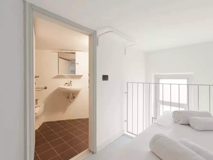 Immagine 4 di Appartamento in affitto  in Corso Magenta25 a Milano