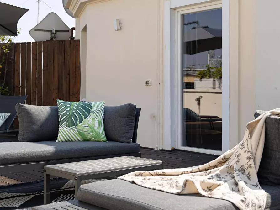 Immagine 57 di Appartamento in affitto  in Via Torino7 a Roma