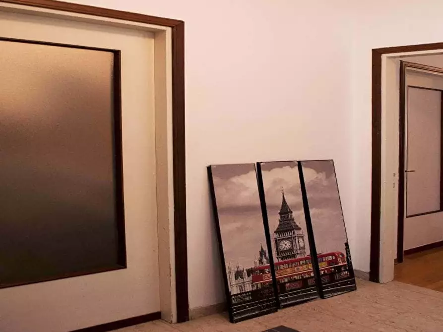 Immagine 25 di Camera in affitto  in Via Andrea Costa11 a Milano