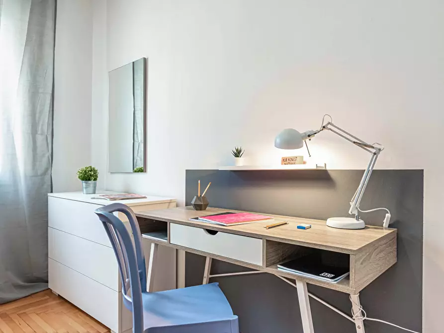 Immagine 12 di Camera in affitto  in Via Curzola3 a Padova