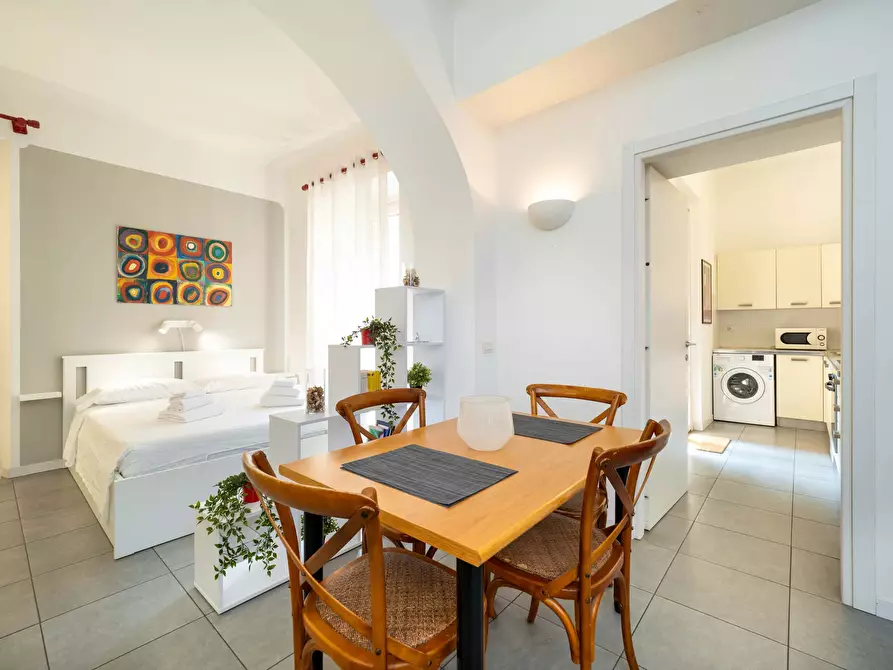 Immagine 16 di Appartamento in affitto  in Via Vigevano a Milano