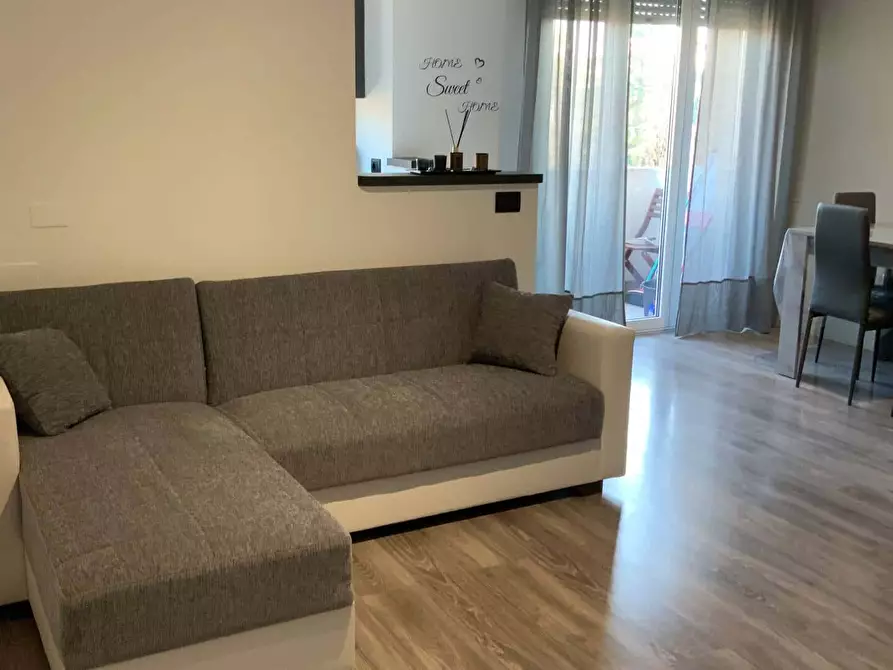 Immagine 11 di Appartamento in affitto  in Via delle Querce1 a Rodano