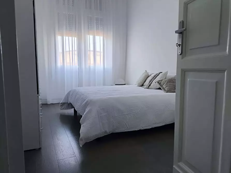 Immagine 61 di Appartamento in affitto  in Via Irnerio9 a Bologna