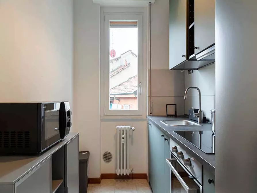 Immagine 10 di Camera in affitto  in Via Francesco Reina14 a Milano