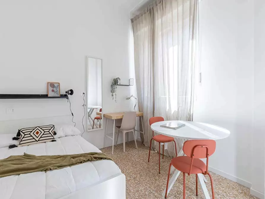 Immagine 2 di Camera in affitto  in Viale Carlo Espinasse10 a Milano