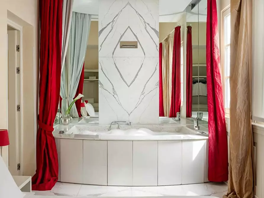 Immagine 8 di Appartamento in affitto  in Via Ricasoli48 a Firenze