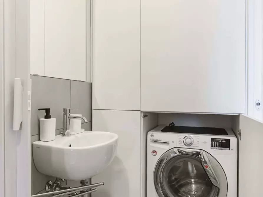 Immagine 19 di Appartamento in affitto  in Via del Porcellana33 a Firenze