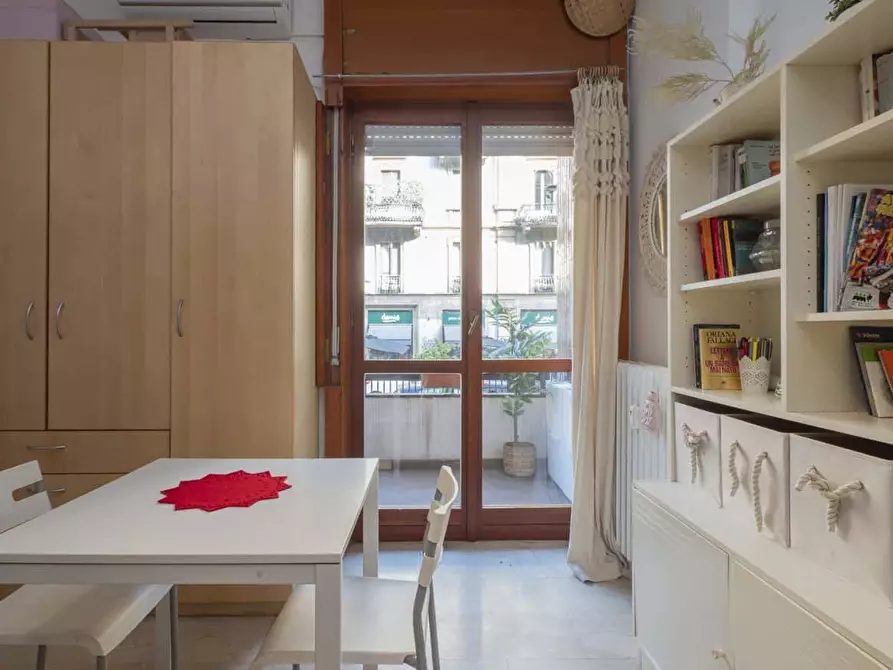 Immagine 24 di Appartamento in affitto  in Via Melzo13 a Milano