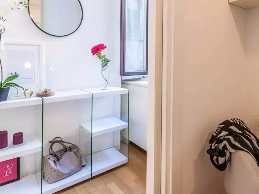 Immagine 22 di Appartamento in affitto  in Via Pontaccio a Milano