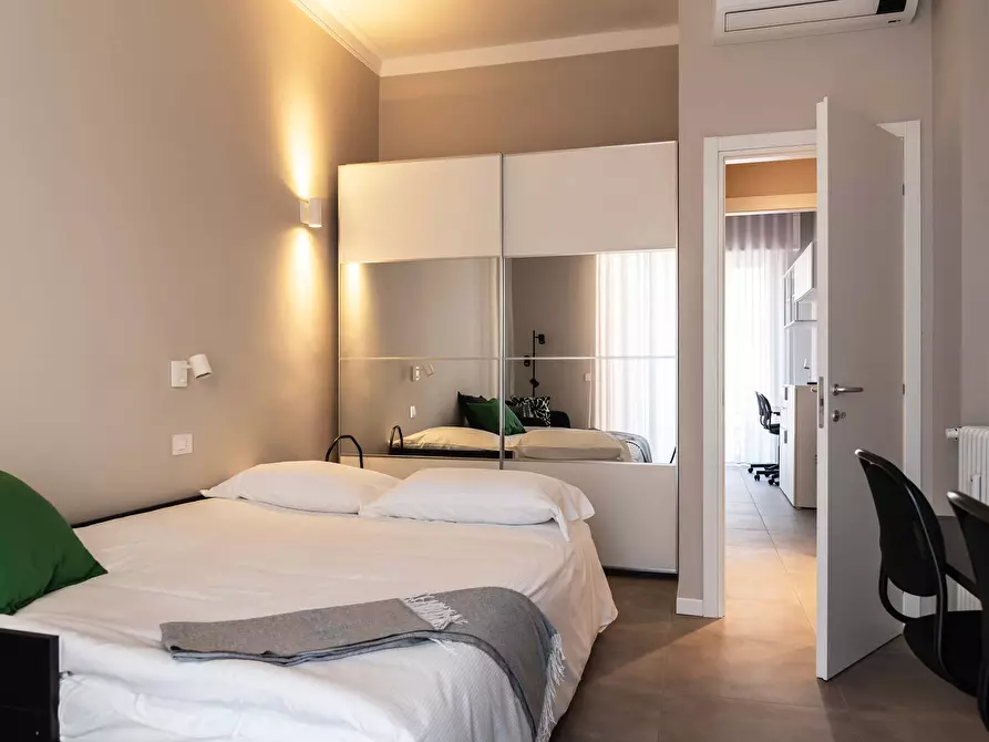 Immagine 1 di Appartamento in affitto  in Via Antonio Bazzini a Milano