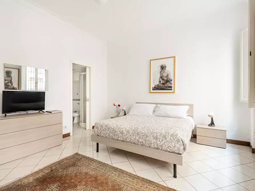 Immagine 12 di Appartamento in affitto  in Via Rasella36 a Roma
