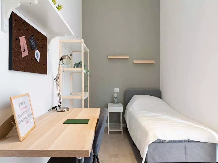 Immagine 5 di Camera in affitto  in Via Privata Parenzo6 a Milano