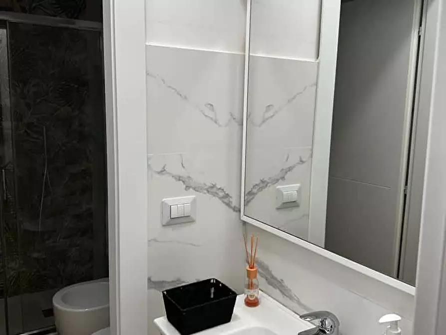 Immagine 2 di Appartamento in affitto  in Via Guido Guinizelli15 a Milano