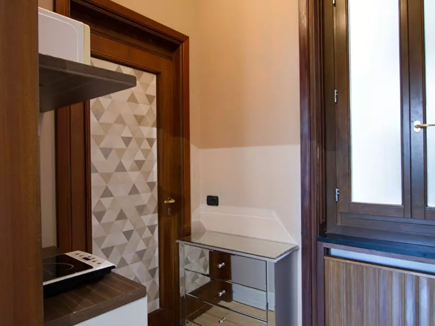 Immagine 16 di Appartamento in affitto  in Via dei Piatti8 a Milano