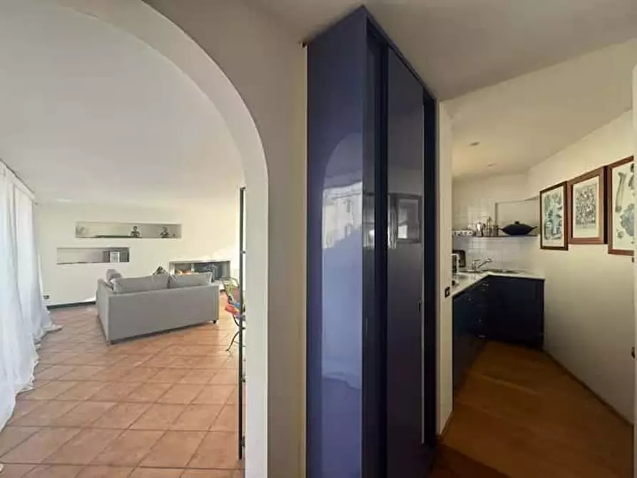 Immagine 11 di Appartamento in affitto  in Via dei Fienili43 a Roma