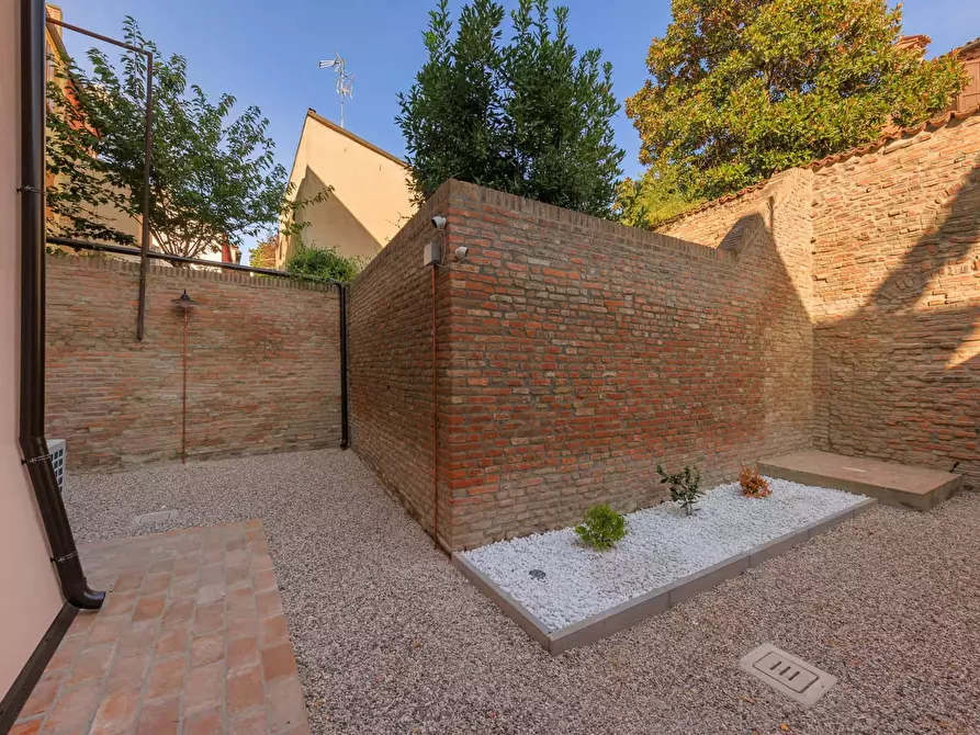 Immagine 36 di Camera in affitto  in Via Fondobanchetto33 a Ferrara