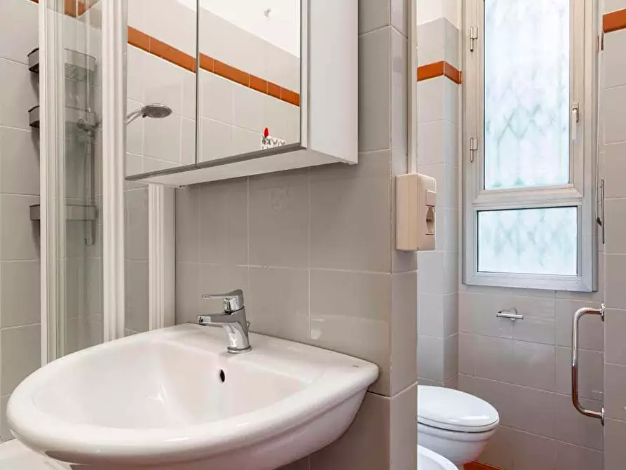 Immagine 9 di Camera in affitto  in Via Giovanni Schiaparelli19 a Milano