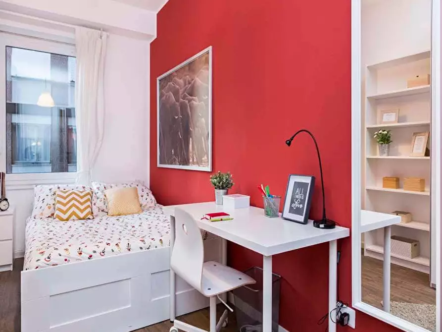 Immagine 4 di Camera in affitto  in Via Antonio Canova25 a Milano