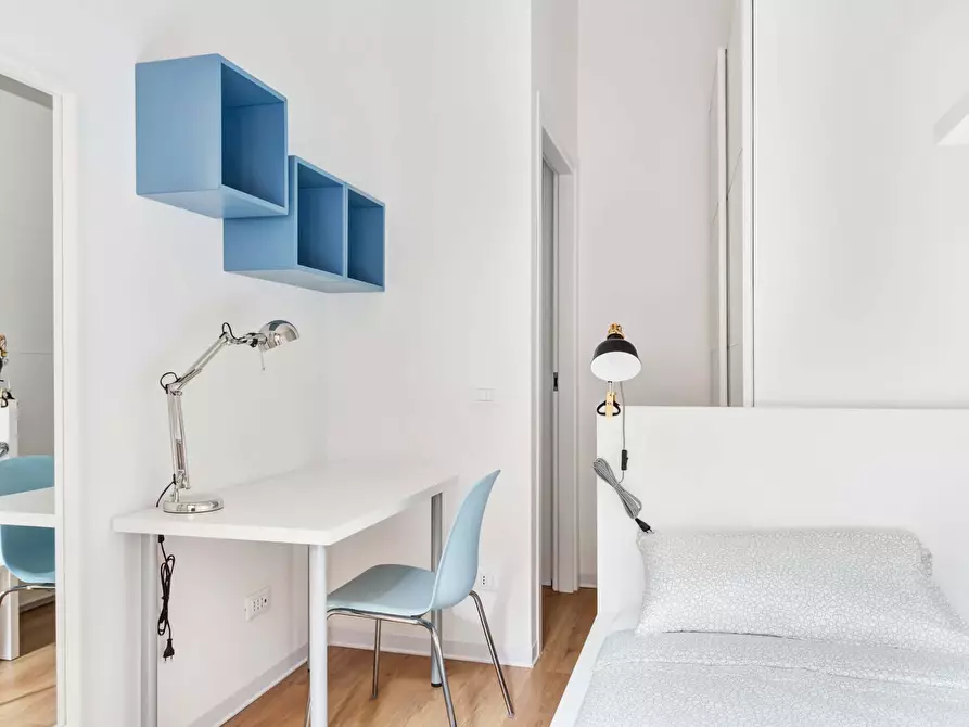 Immagine 1 di Camera in affitto  in Via Stromboli1 a Milano