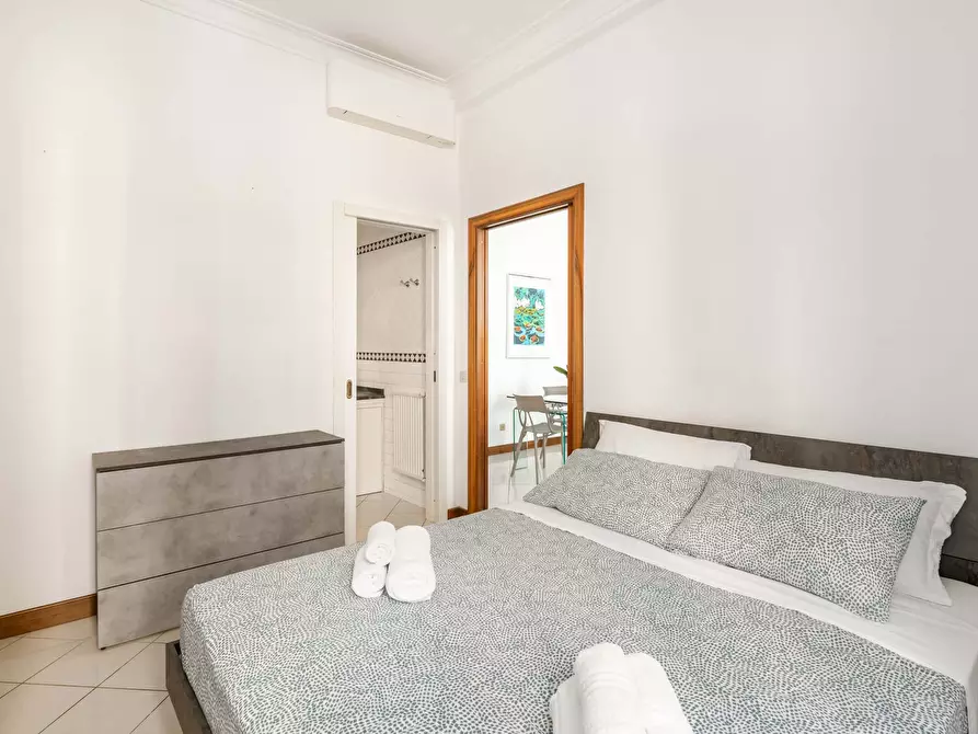 Immagine 17 di Appartamento in affitto  in Via Rasella36 a Roma