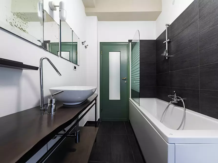 Immagine 22 di Appartamento in affitto  in Via del Borgo di San Pietro74 a Bologna