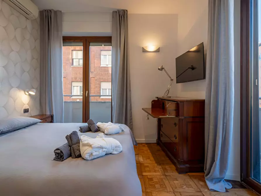 Immagine 50 di Appartamento in affitto  in Via Urbano III1 a Milano
